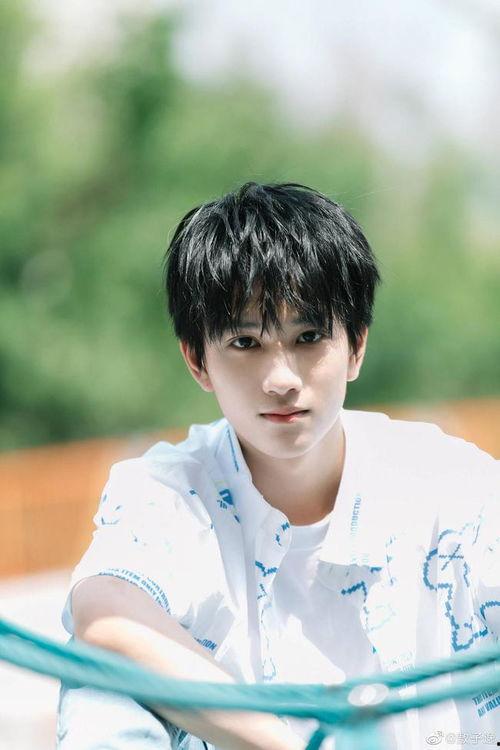 敖子逸视频,青春活力，梦想起航